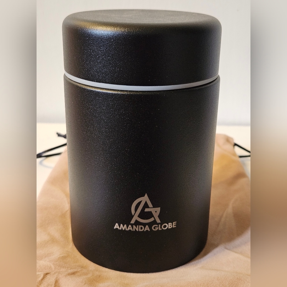 NIB Amanda Globe insulated food container 11 oz